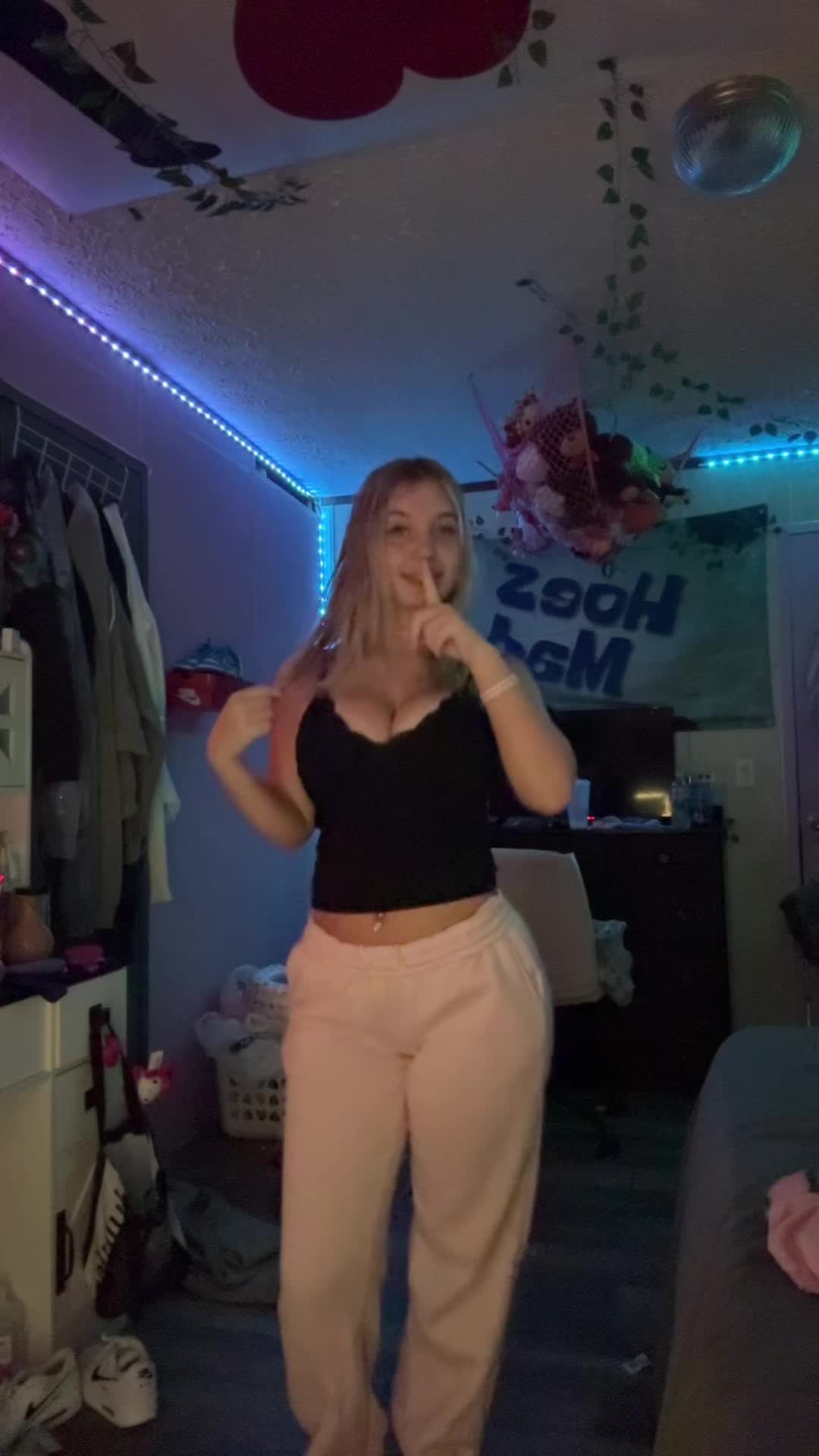 @cutiehadly
