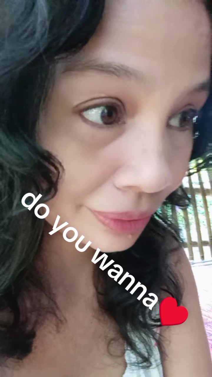 @rosieee