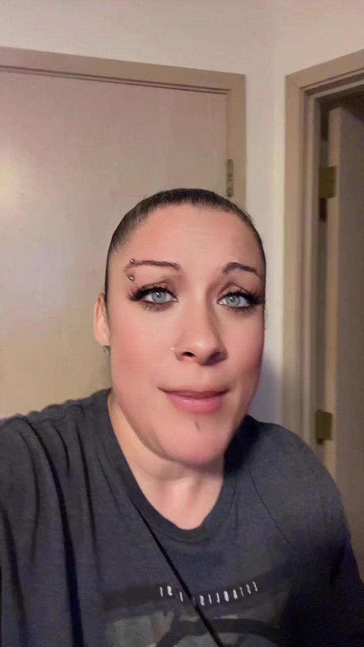 @Stephanie 🏳️🌈