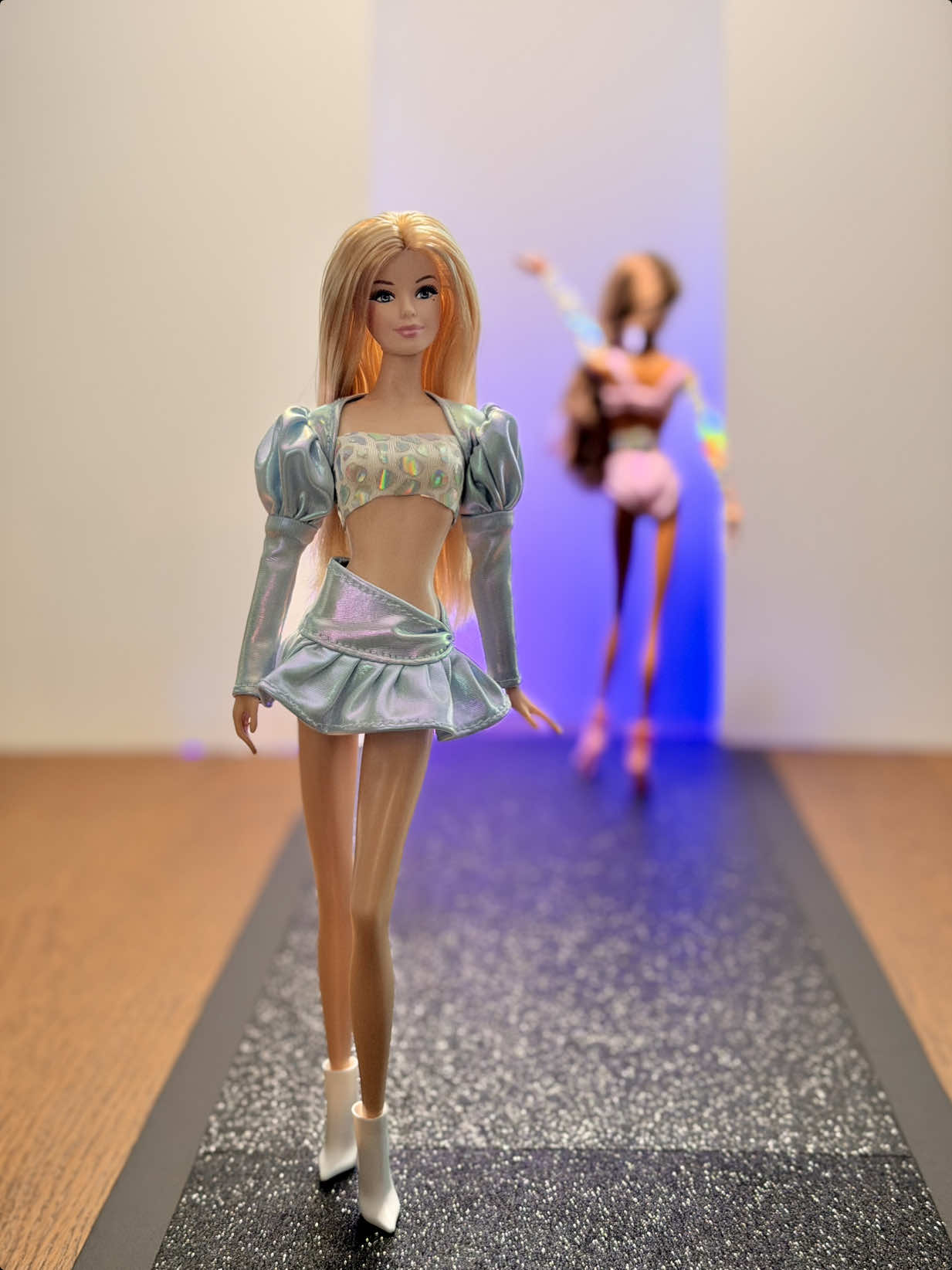 @Vin ꕤ Doll Addiction 📸