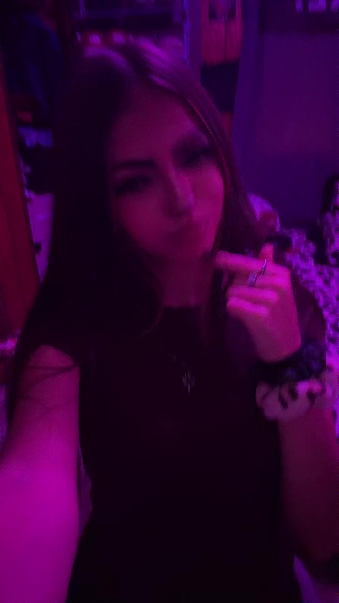 @Alexis🥀🎸🎧