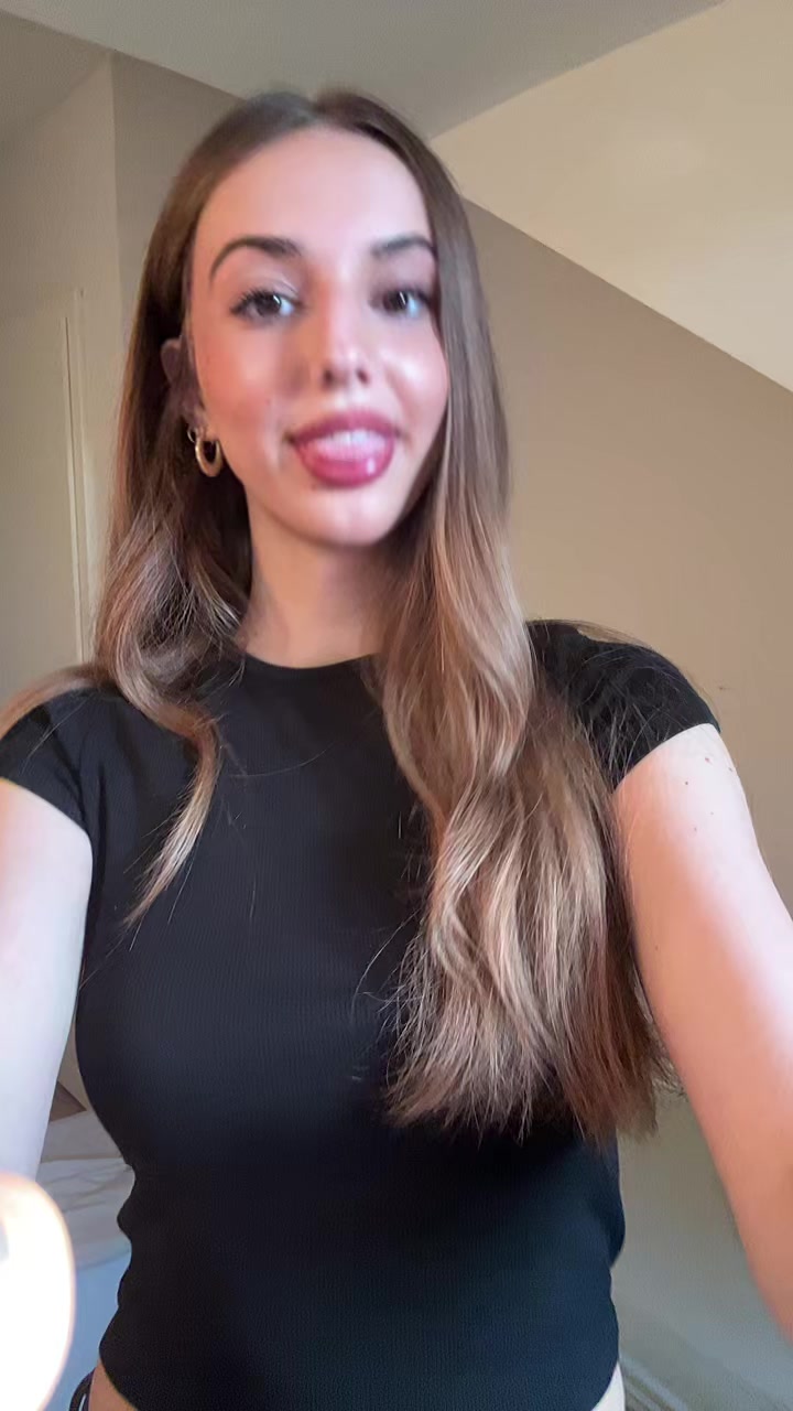 @vjola