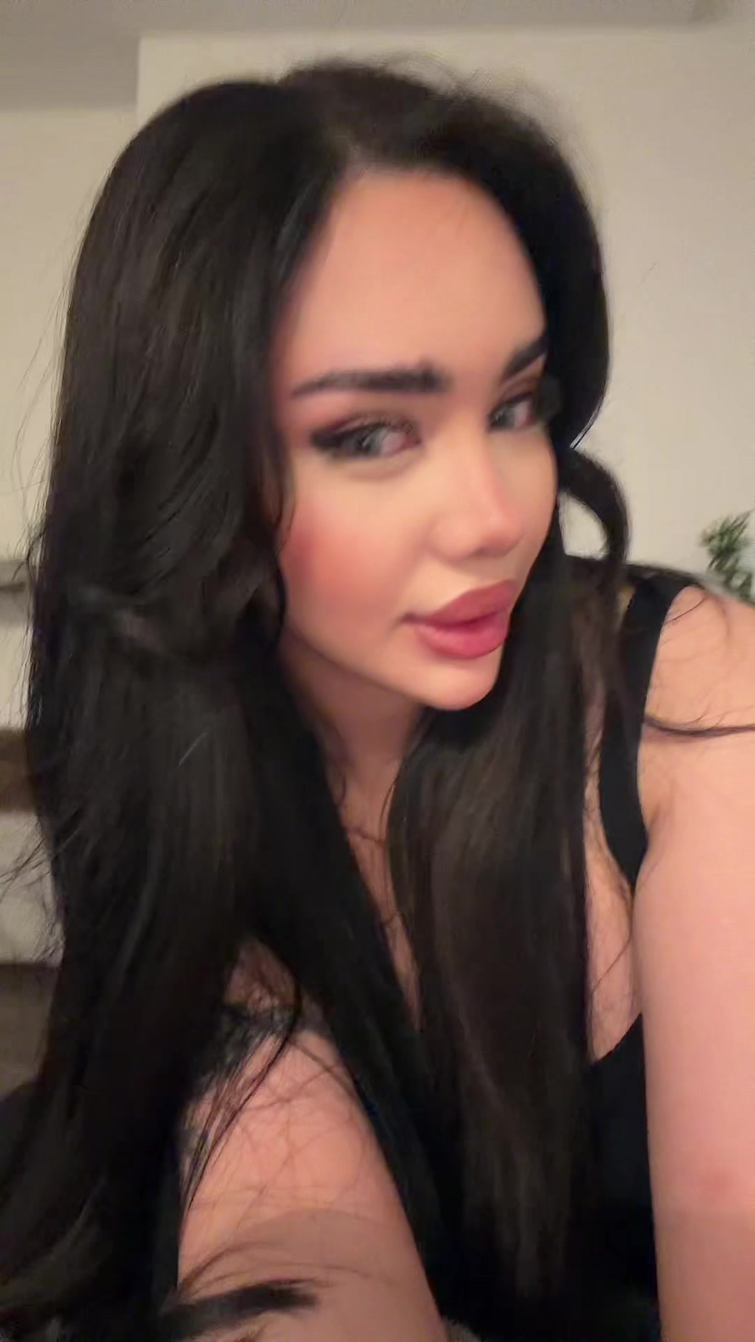 @🖤