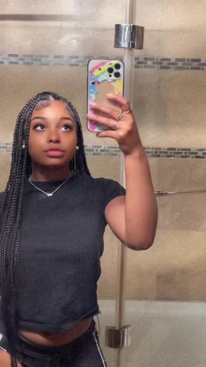 @liyahli