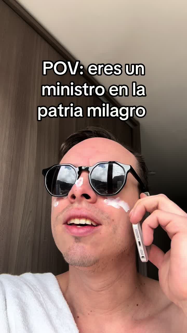 @Toallín