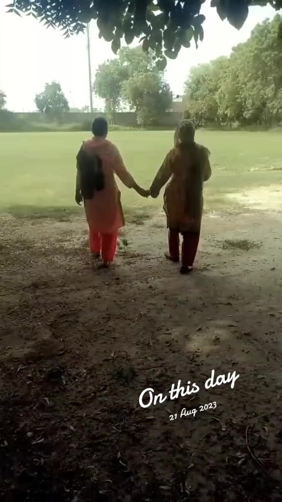 @پنجابی کُڑی
