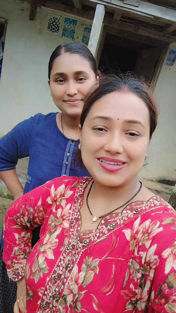 @🇳🇵☘️uma khatri🇳🇵☘️