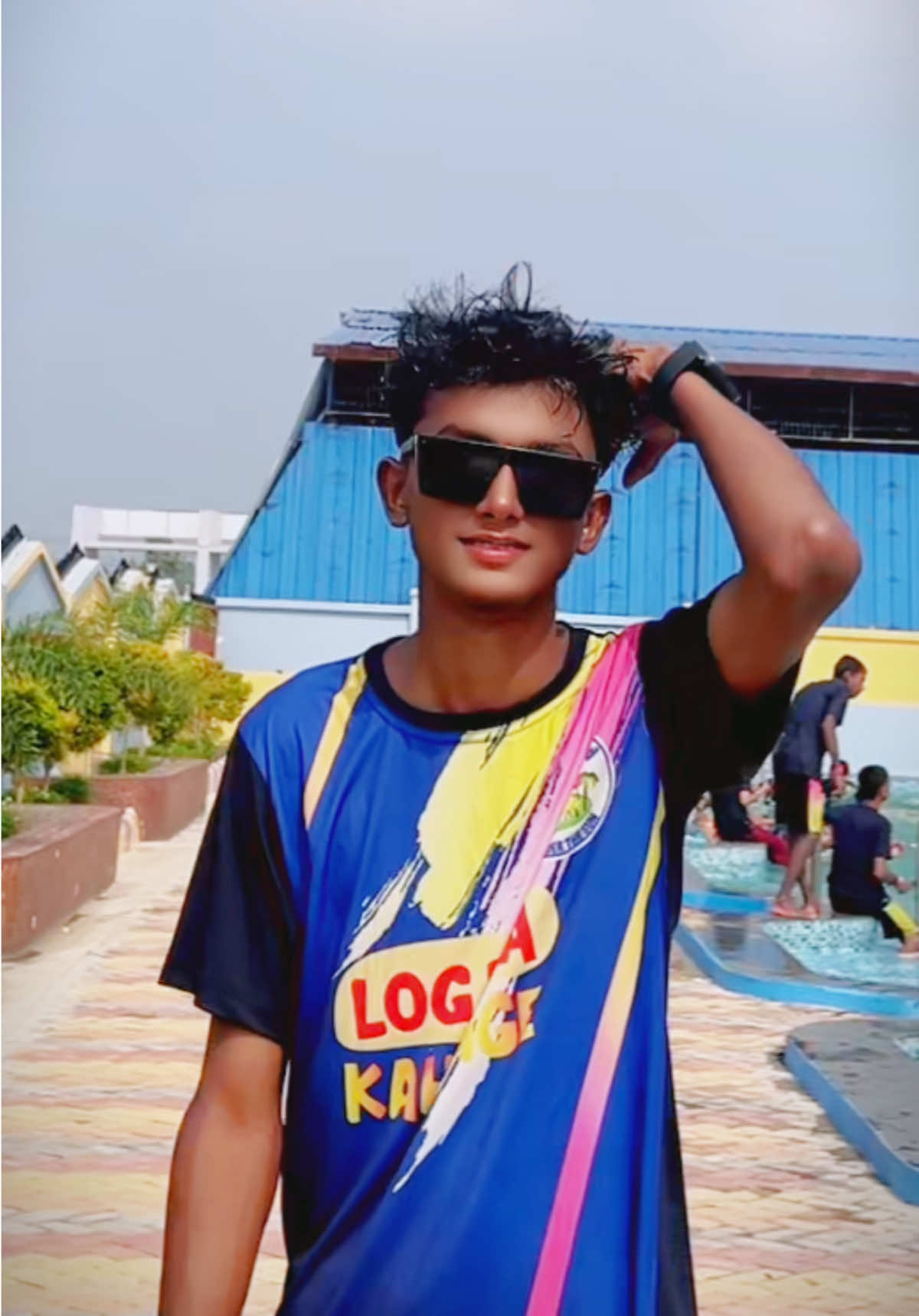 @MADHESI__XAURA