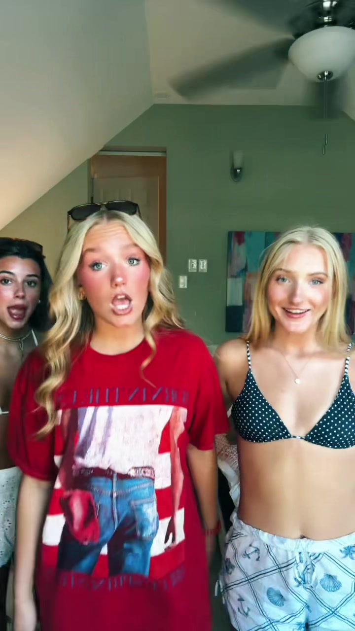 @zoesecretpriv3