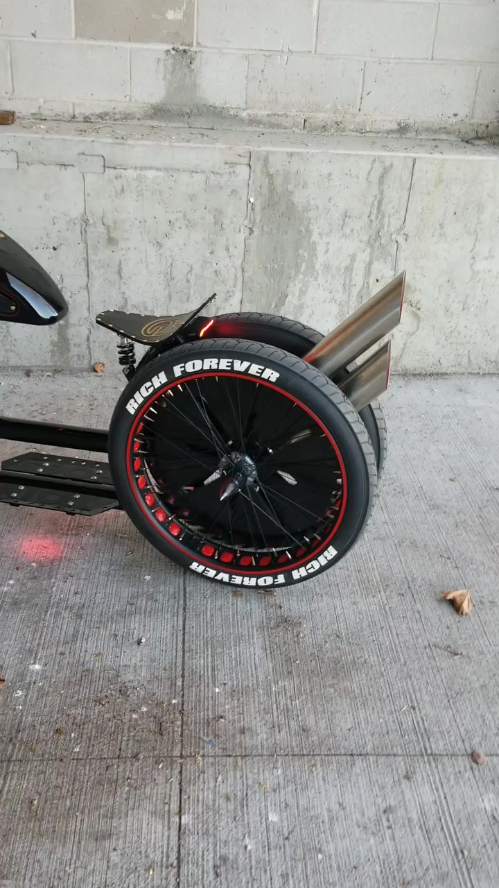 @Jrat Custom E-Bikes