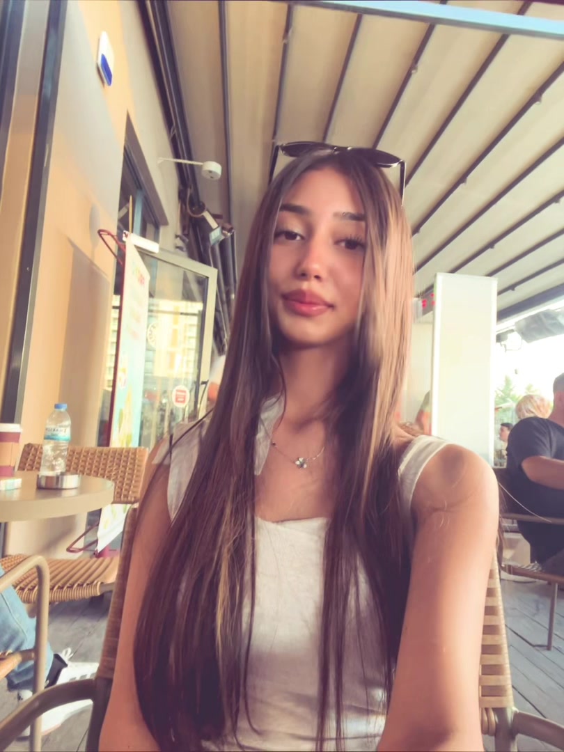 @Nazlı Yıldız