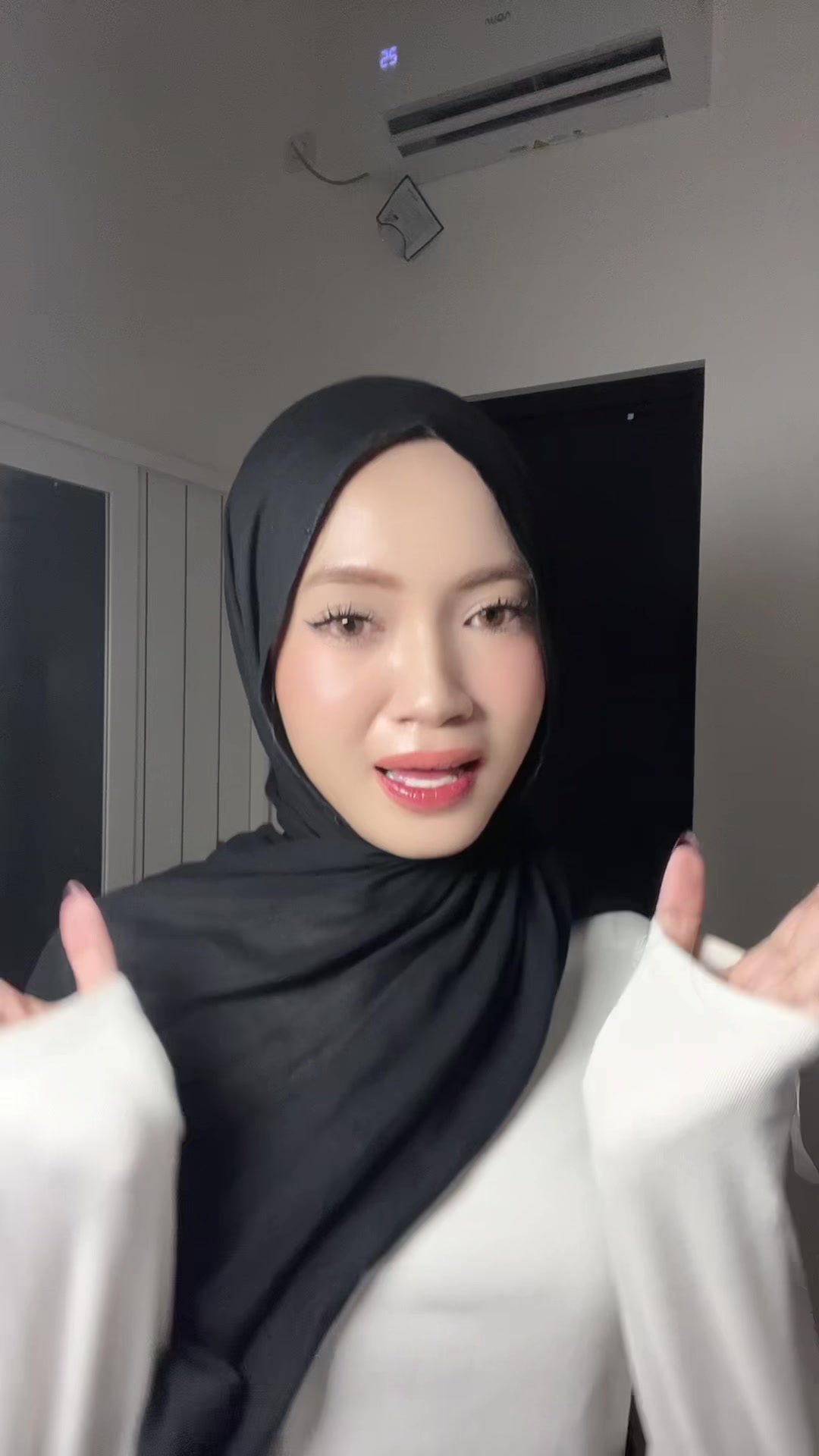 @alivaaliyaa