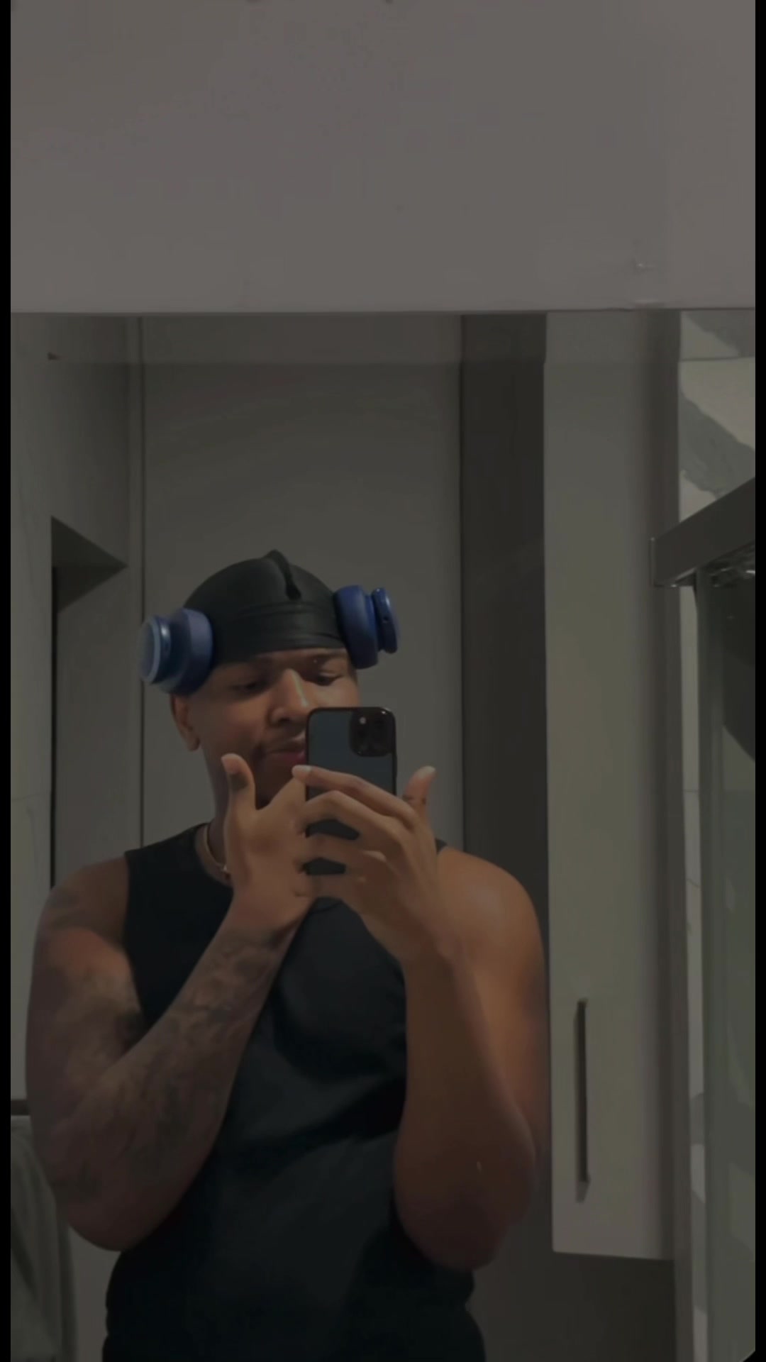 @4