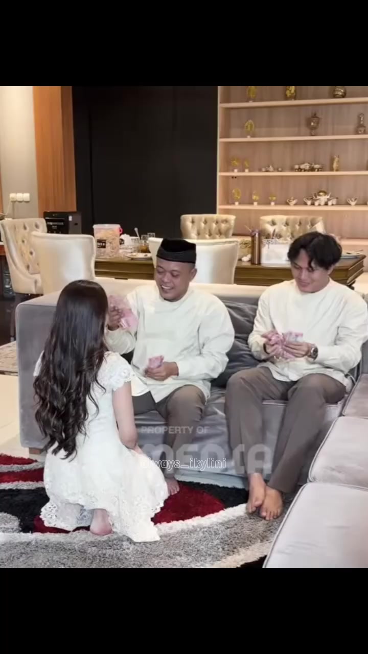 @𝓪𝓵𝔀𝓪𝔂𝓼_𝓲𝓴𝔂𝓵𝓲𝓷𝓲