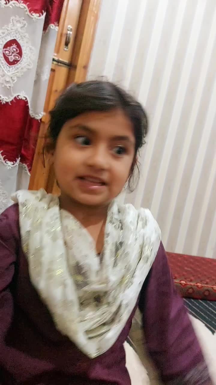 @FARWA QUEEN 👑