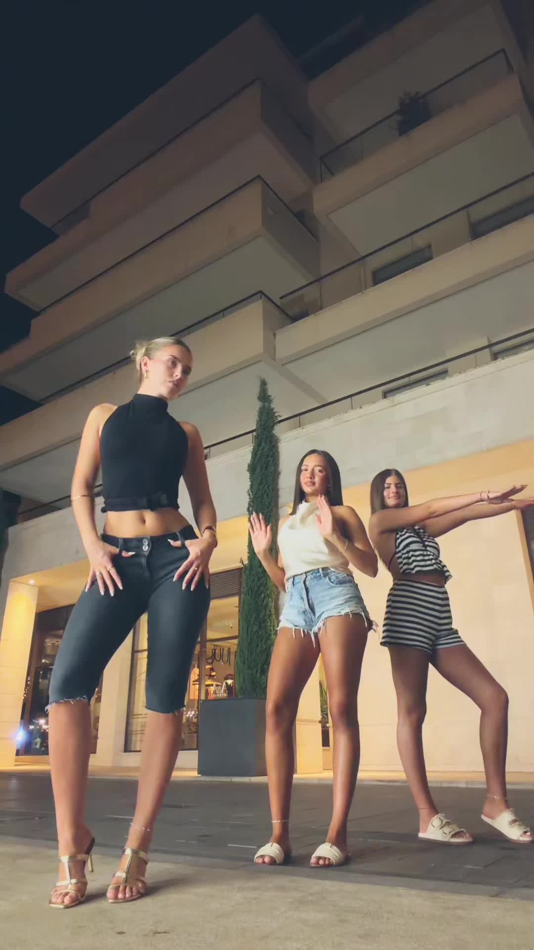 @denisa