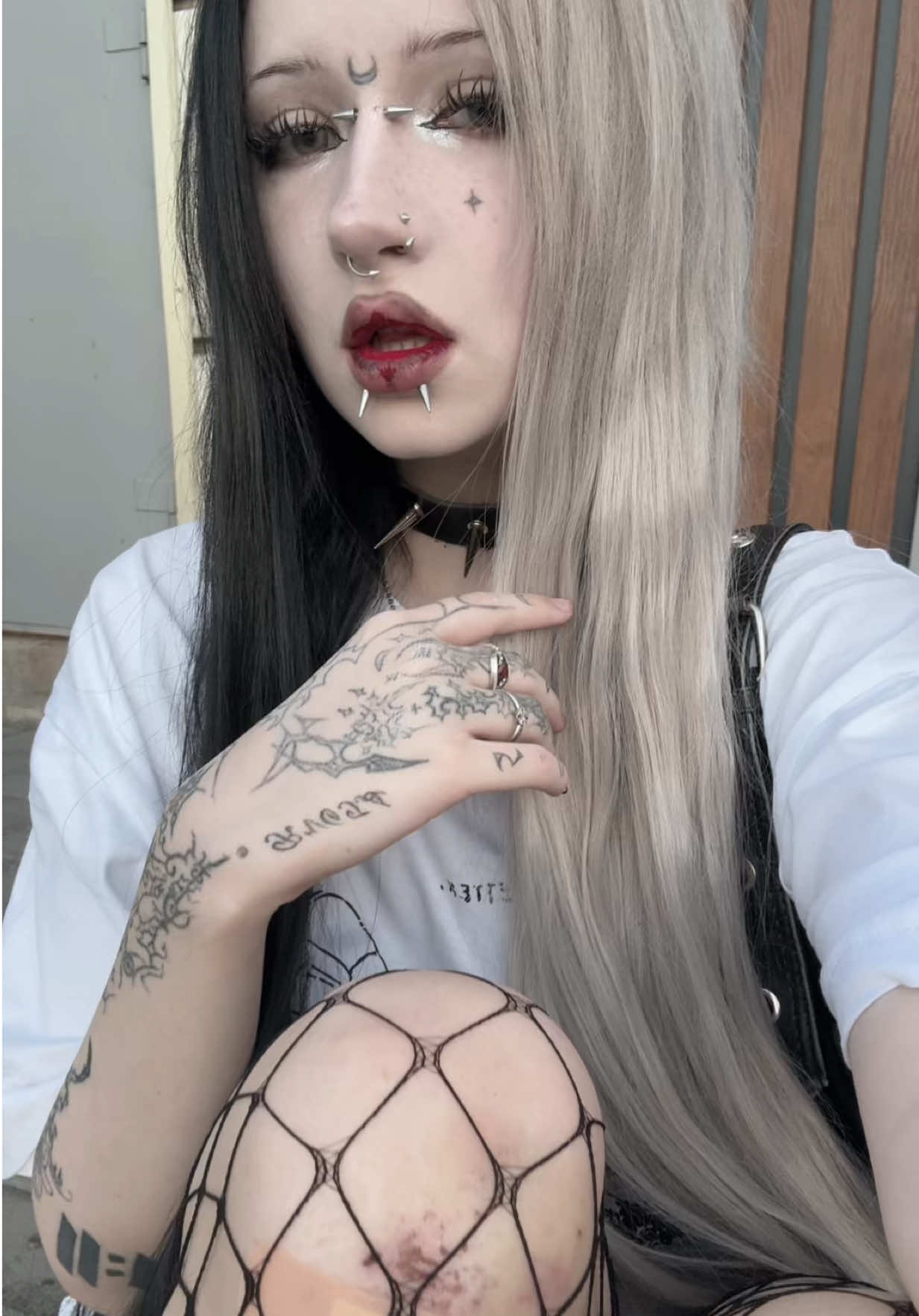 @тина