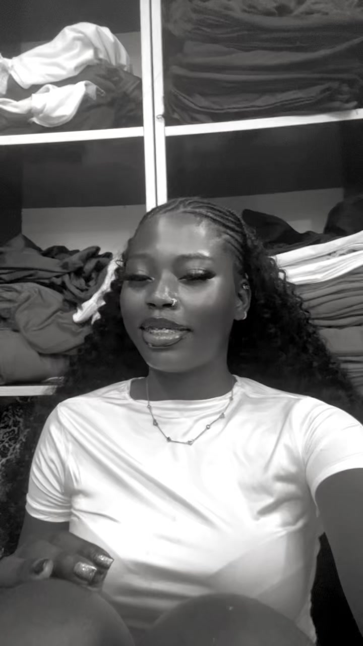 @Naomii__savage