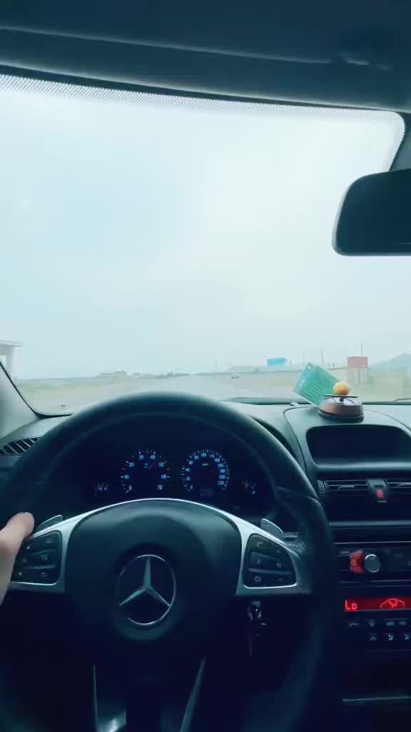 @М.  Е. Р. С