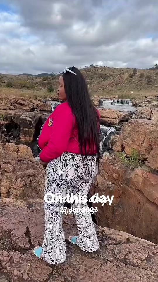 @Curvilicious 🥰F