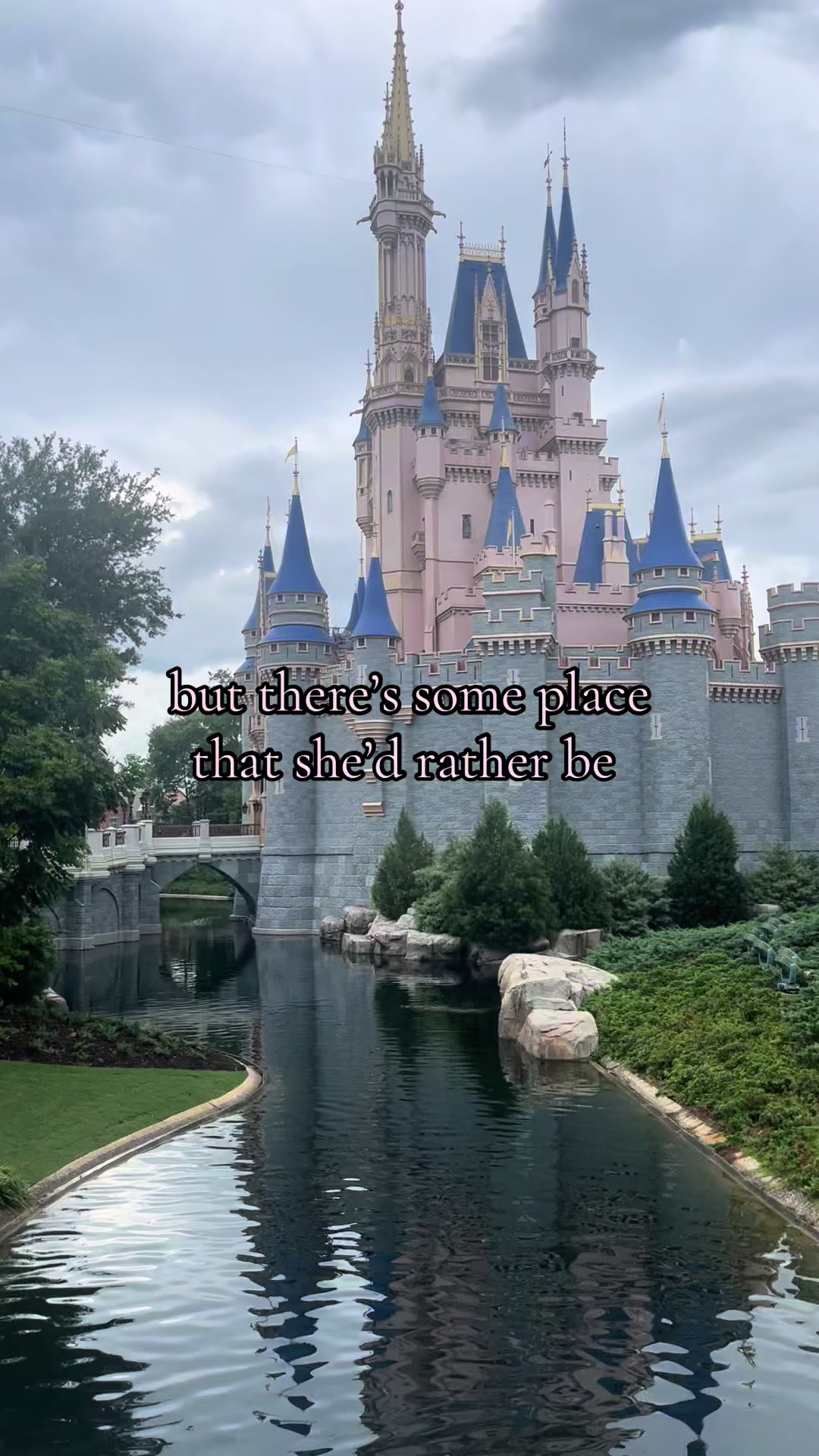 @2disneysisters