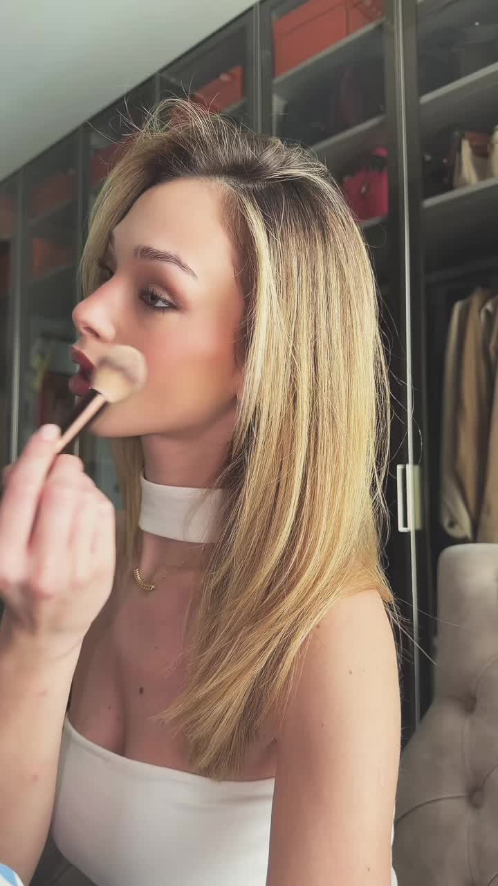 @aylotalkss