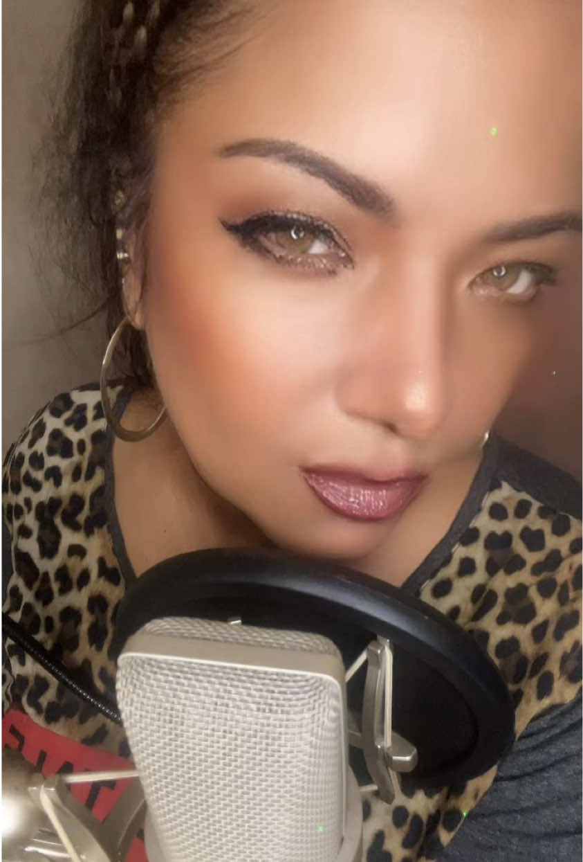 @Hannah Lima 🎙️🎶💡