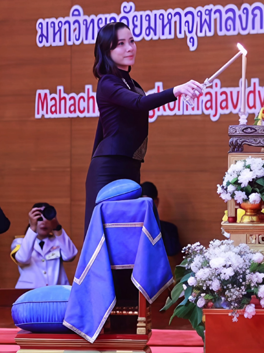 @รักเจ้าคุณพระ "สินีนาถ"