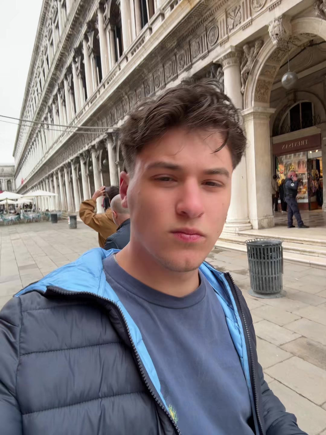 @Donstinkleton