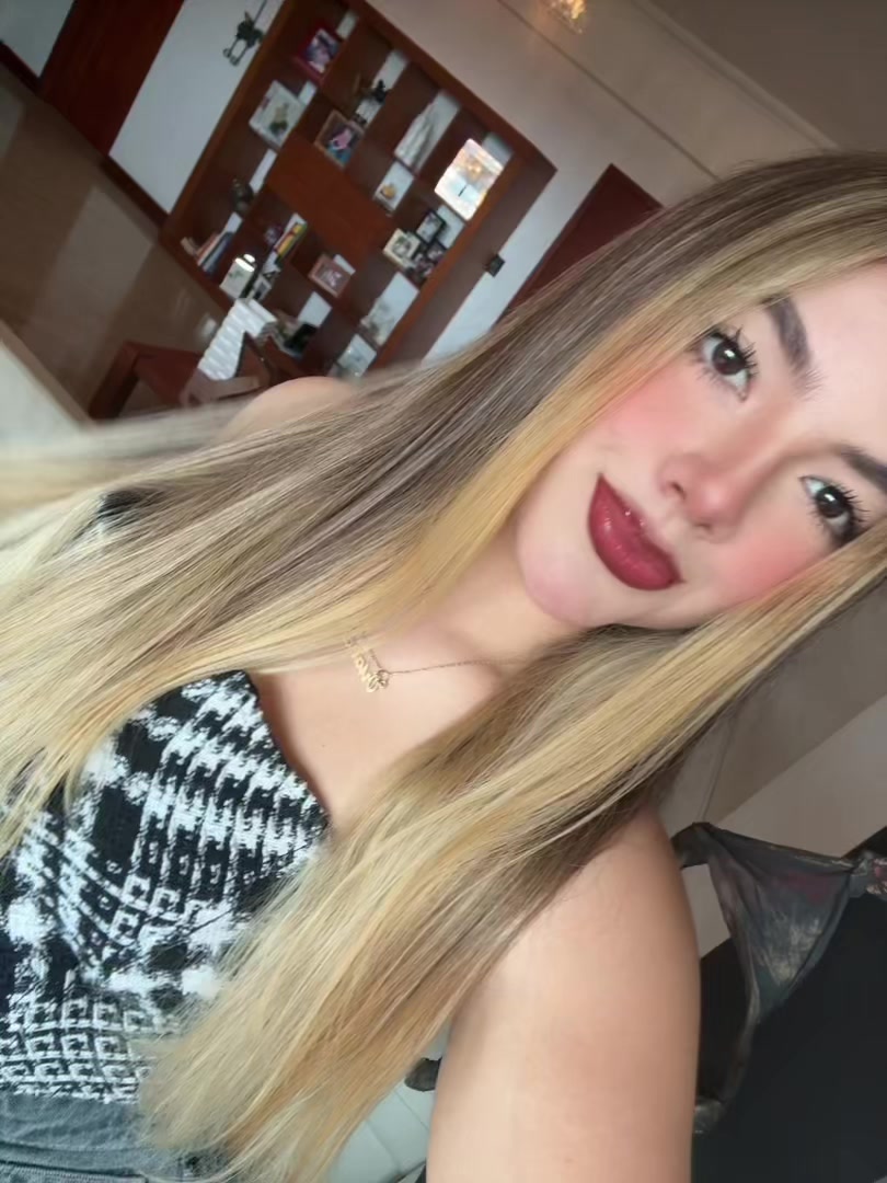 @Oriana Valentina