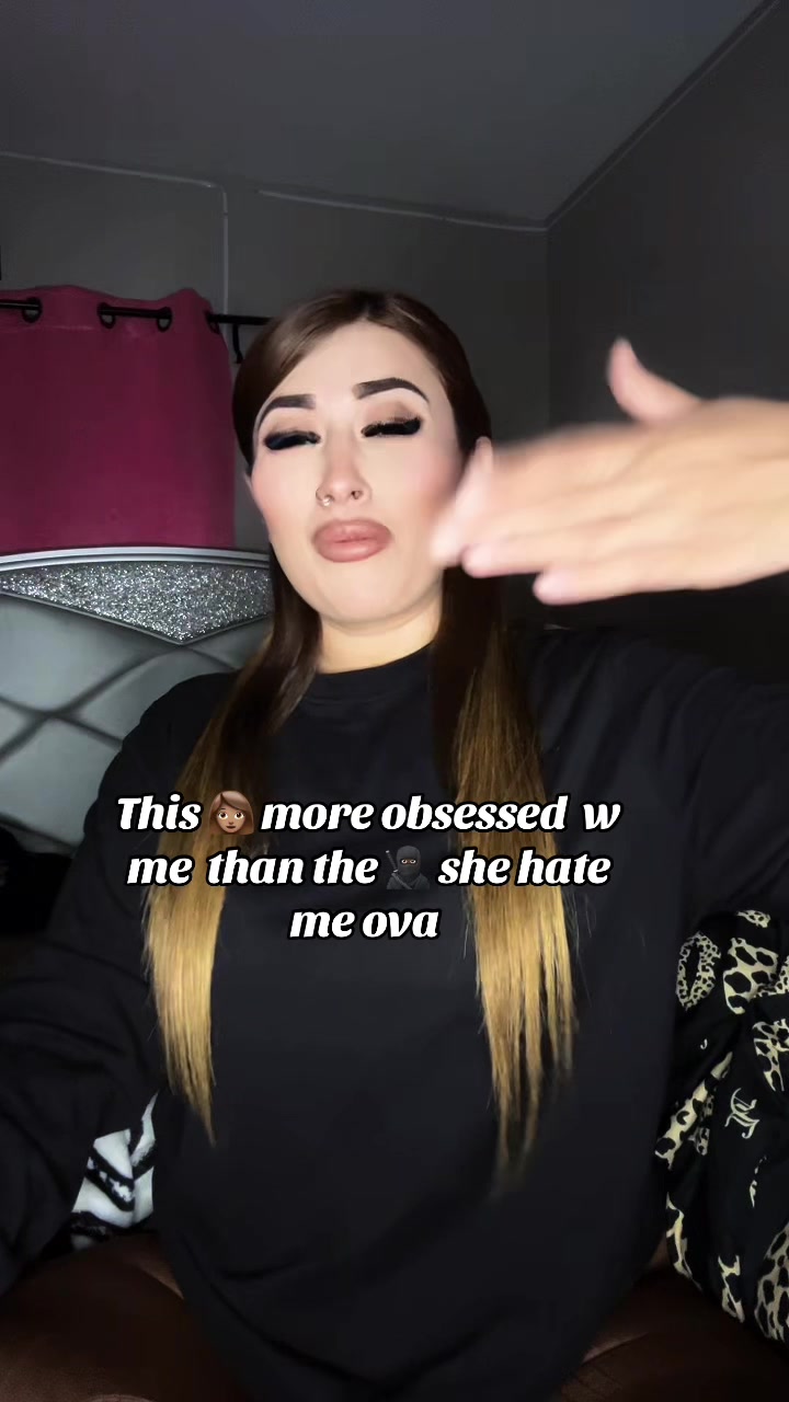 @Karen CM💜🐸