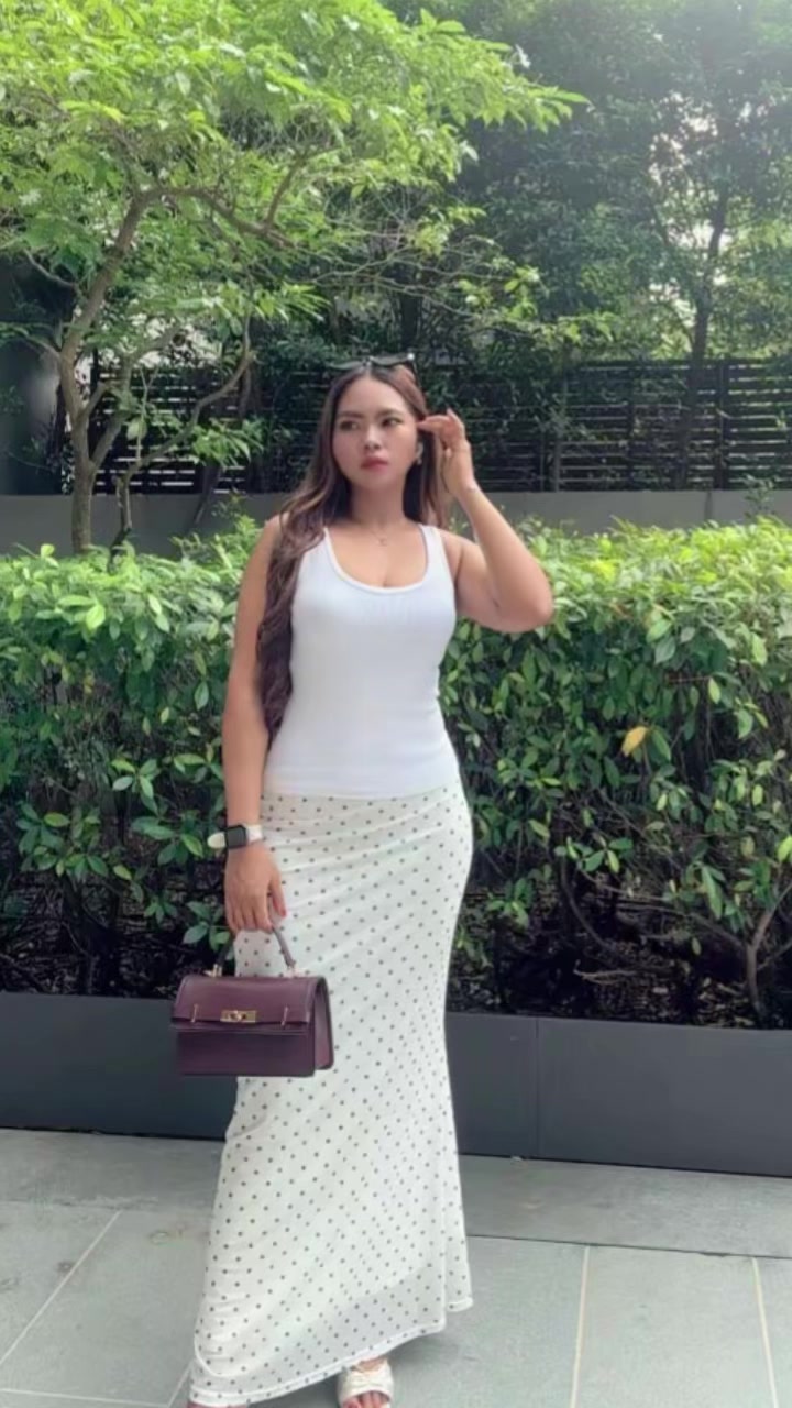 @yuni_karthika