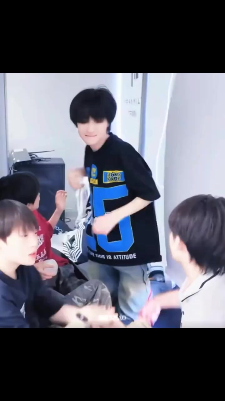 @Zhienhan