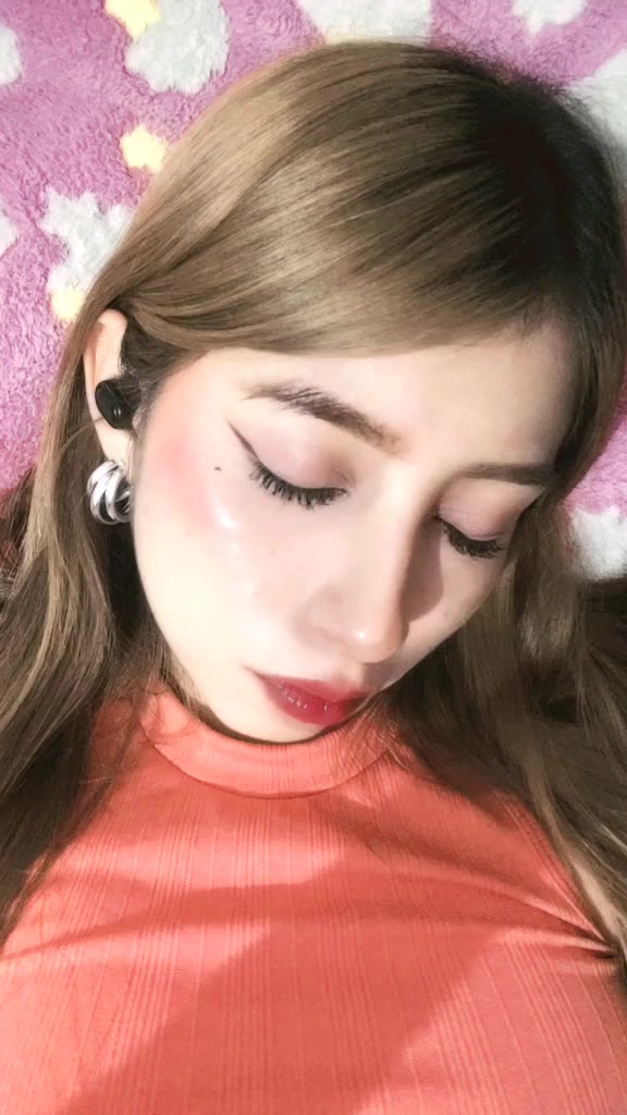 @Lena ♡