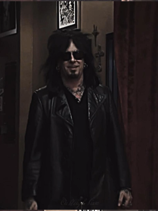 @𝓛𝓮𝓲𝓰𝓱🎸