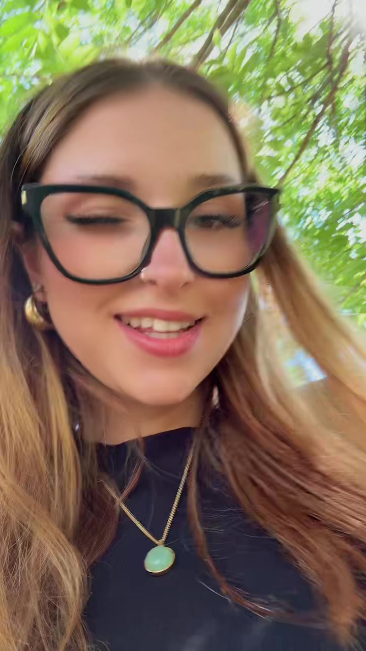 @Laaa_gio