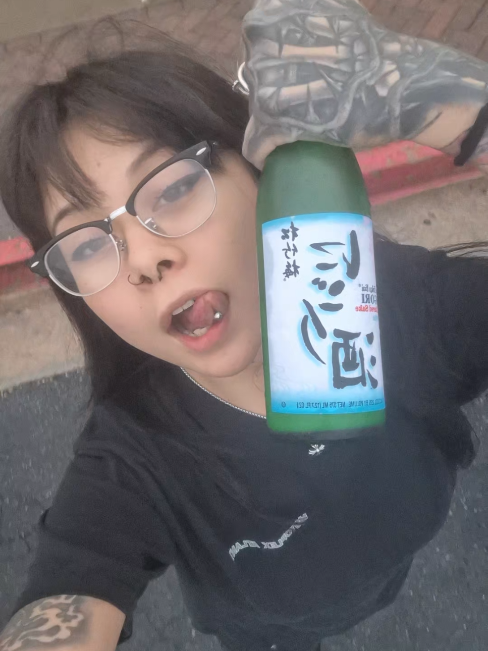@🥷