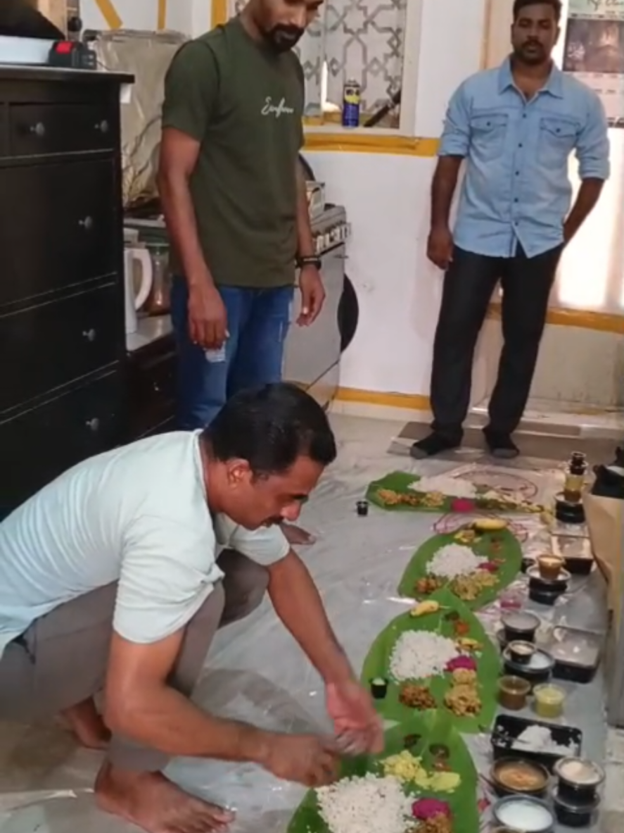 @Sallu's dad ๐ฆ