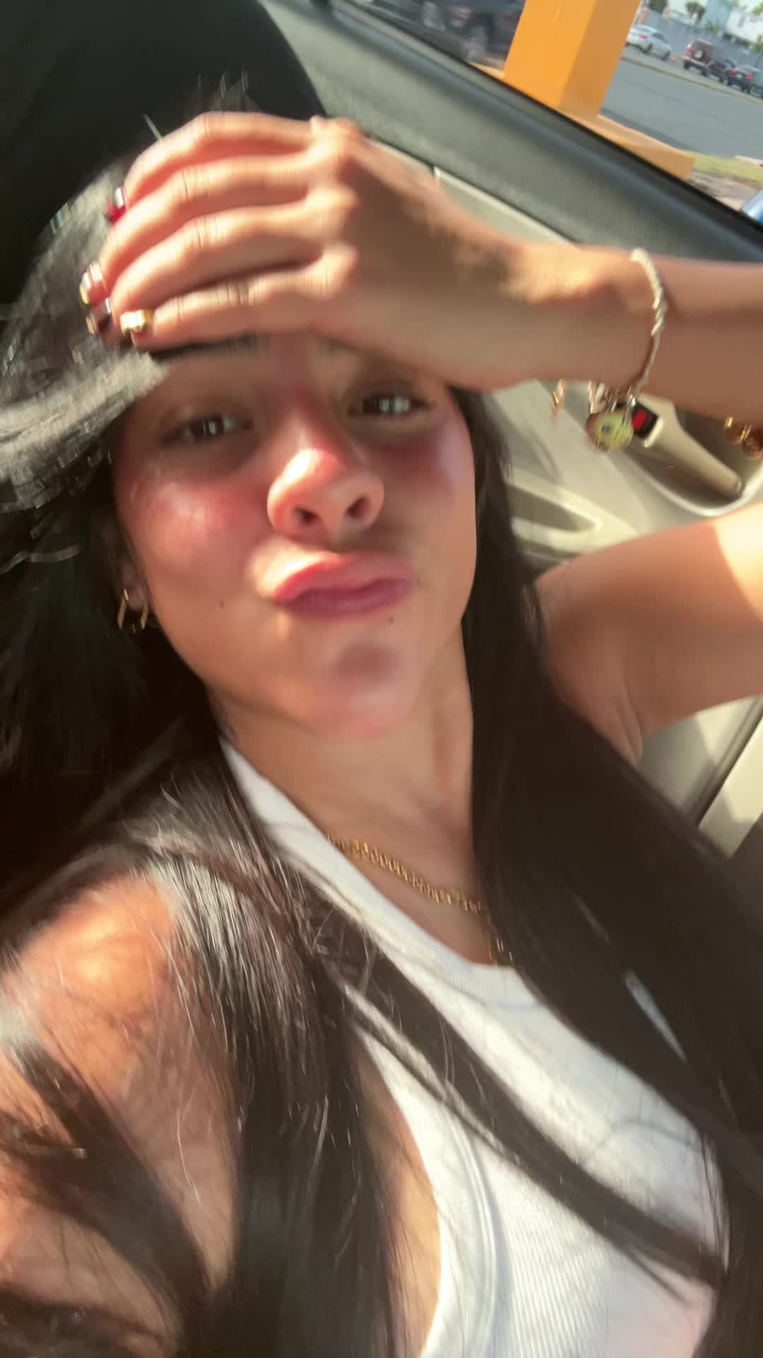 @laluguito