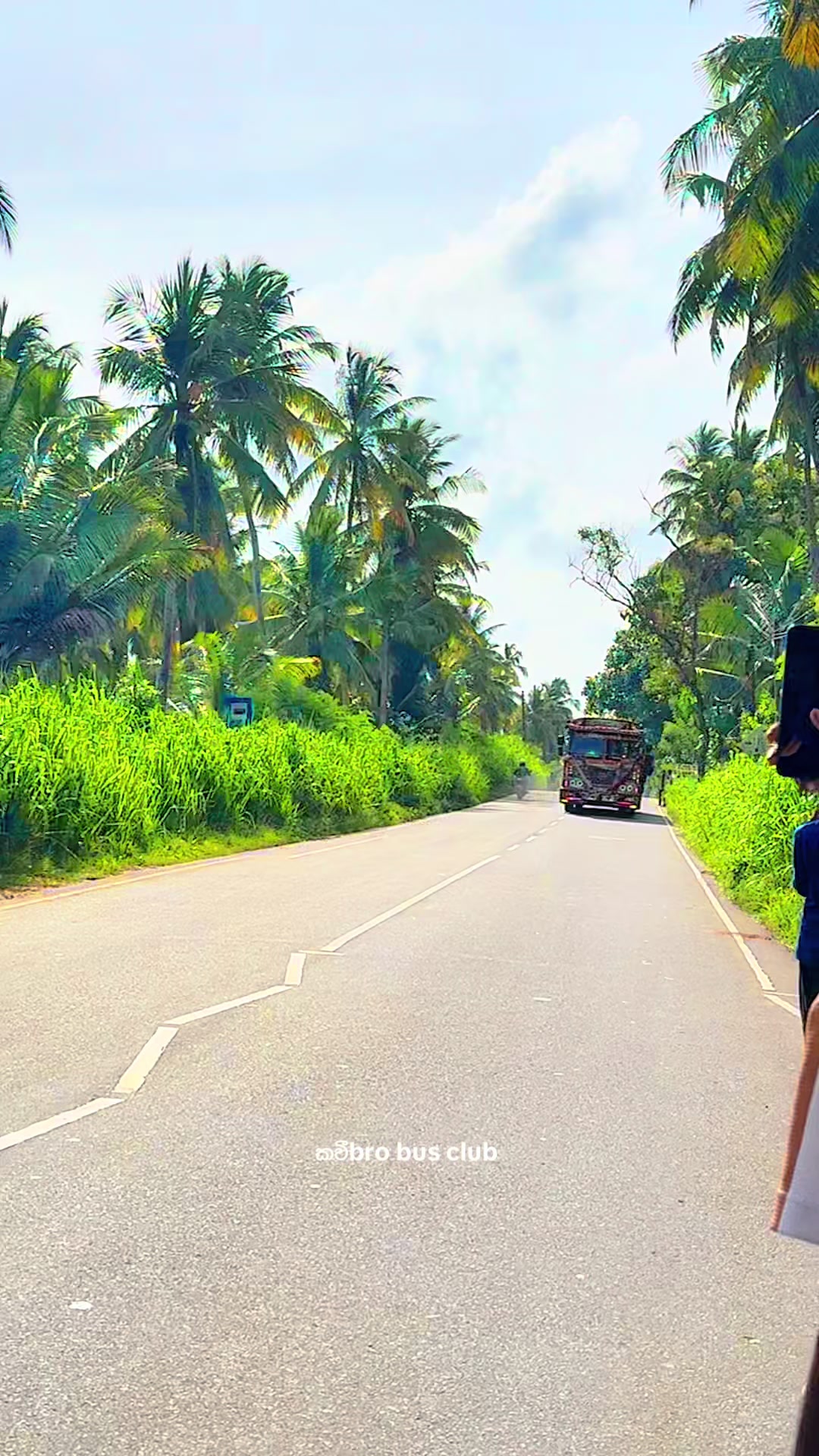 @කවී🇧 🇷 🇴 🄱🅄🅂 𝐂𝐋𝐔𝐁