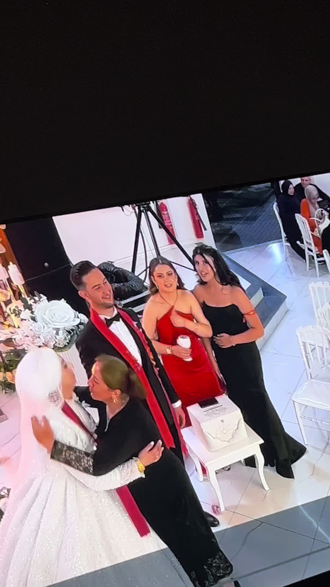 @Pınaz