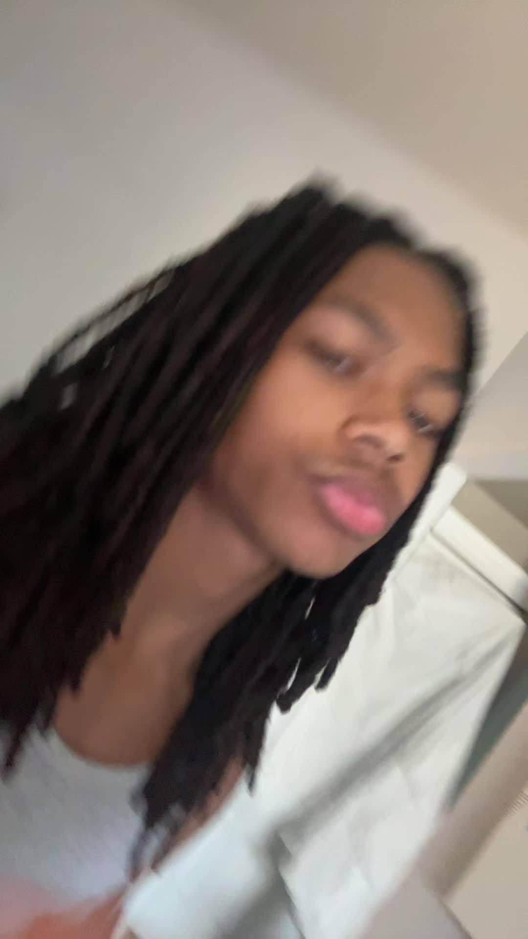 @CJ 🕸️