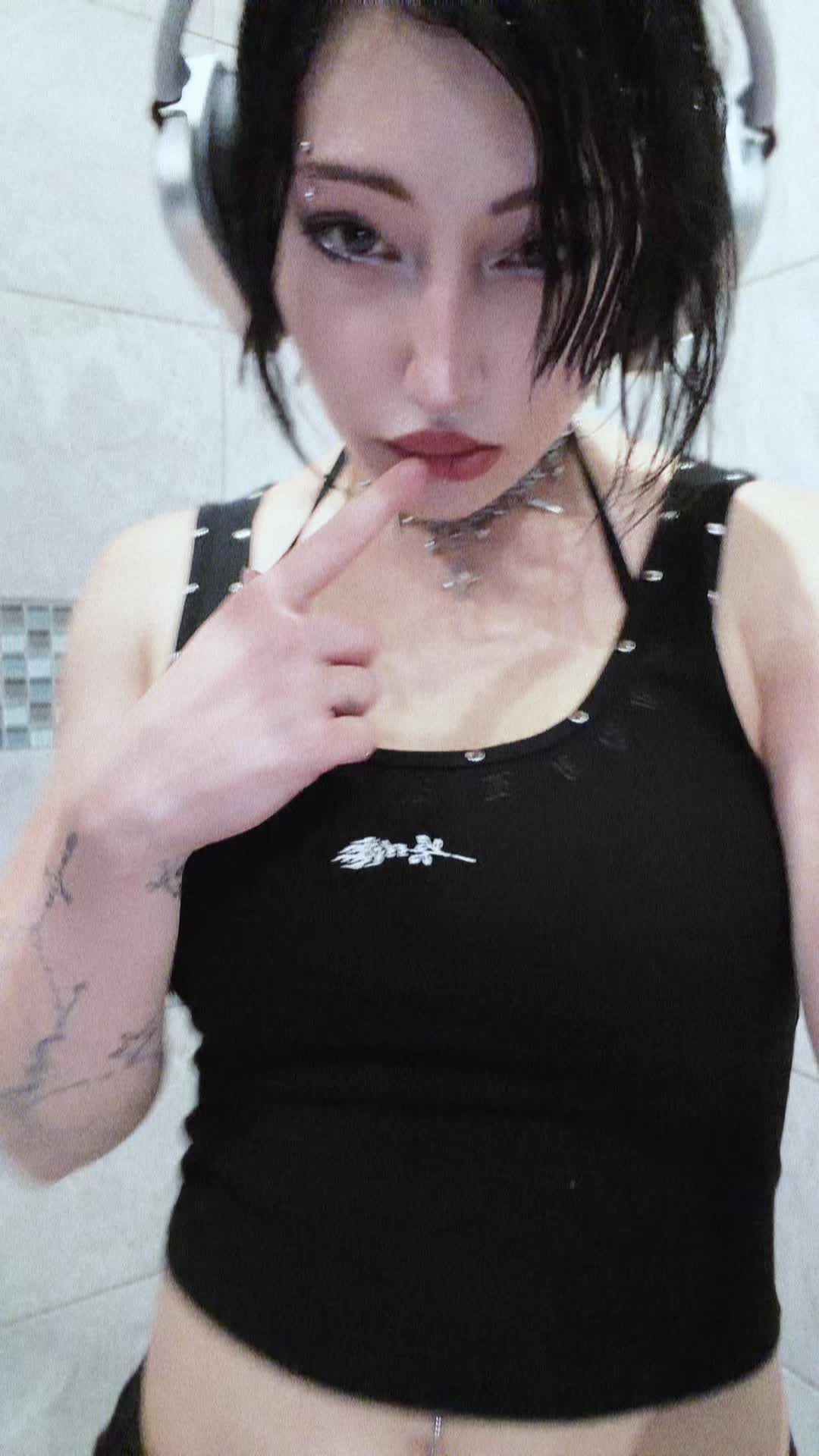 @c4l4st4