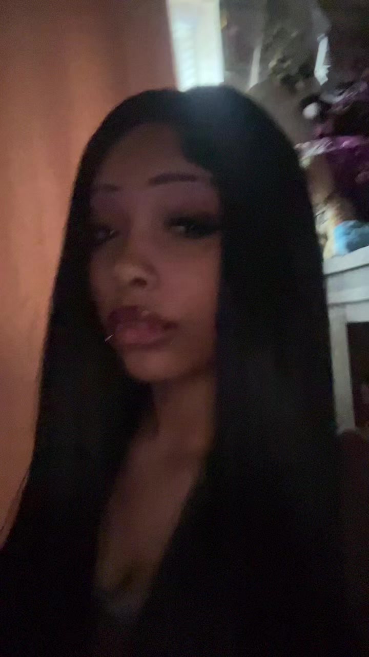 @👠