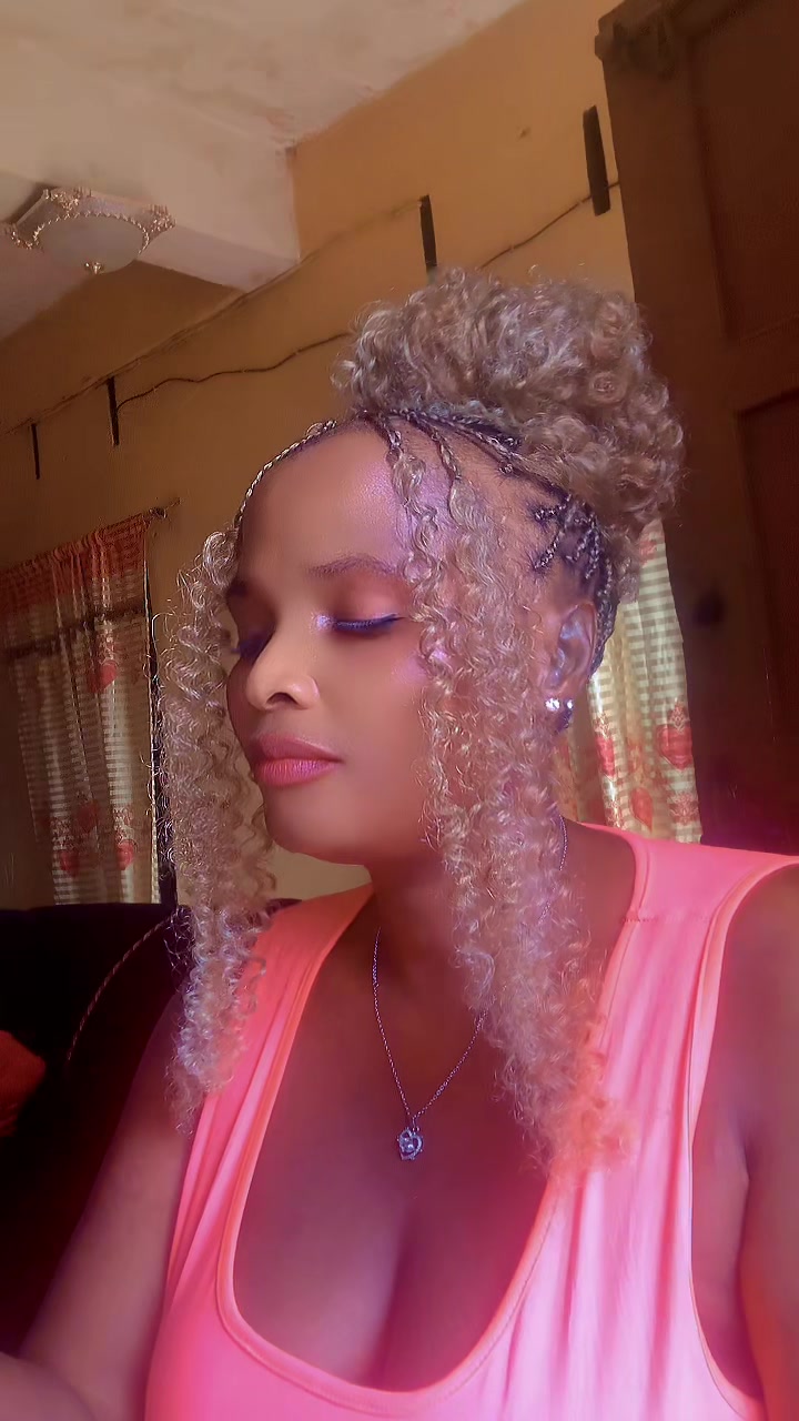 @Mama Nadiatu