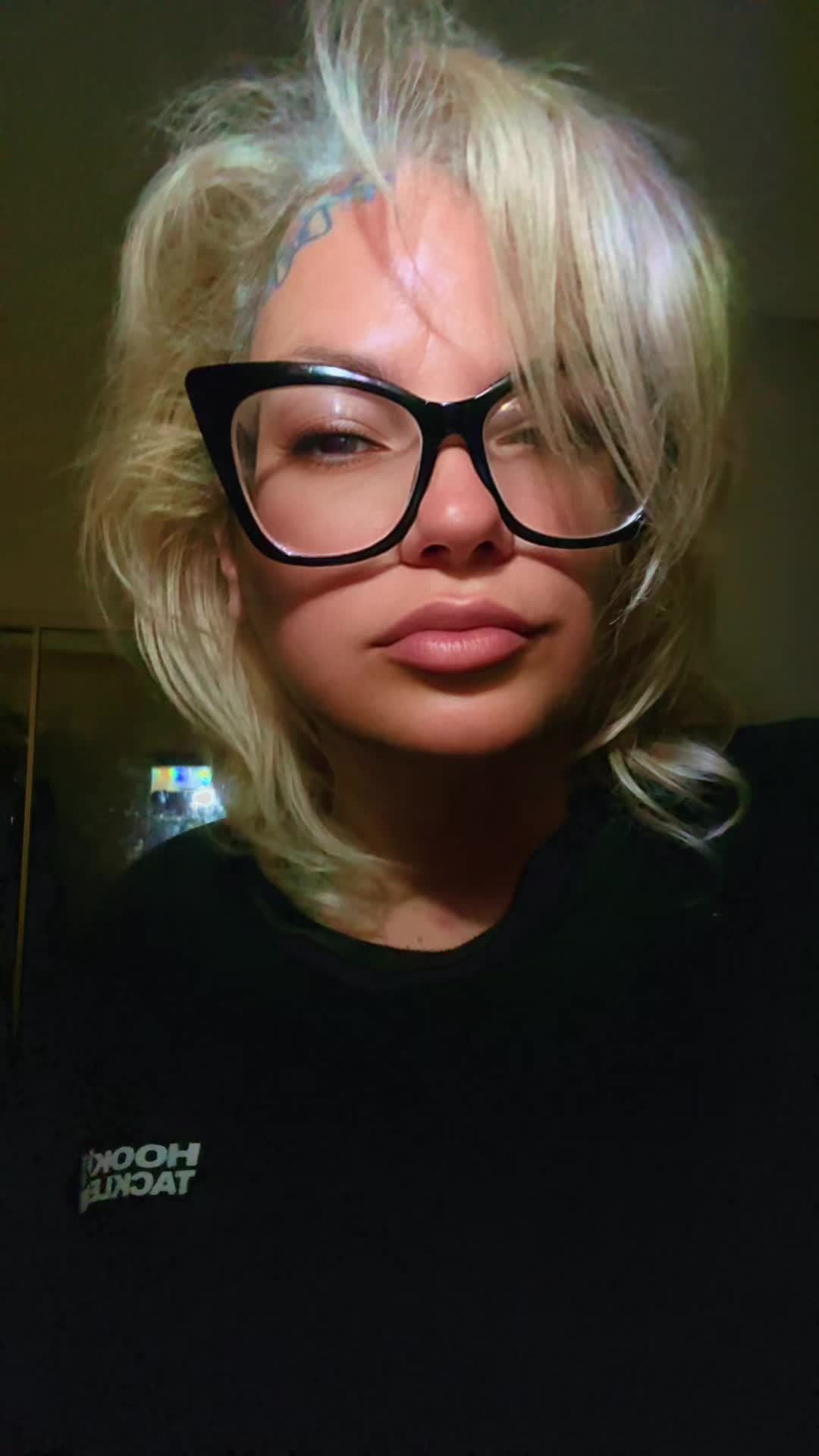 @CaptainBella