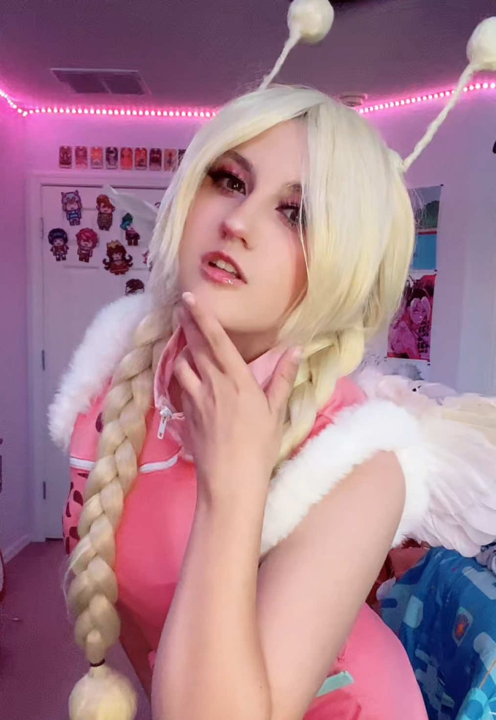 @alyson (@stonefreebie)