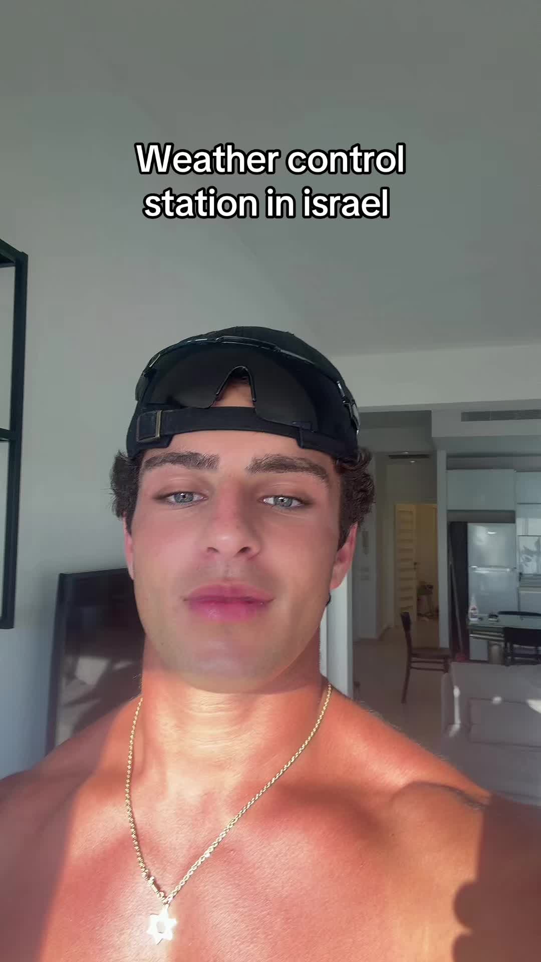 @alexaaronn