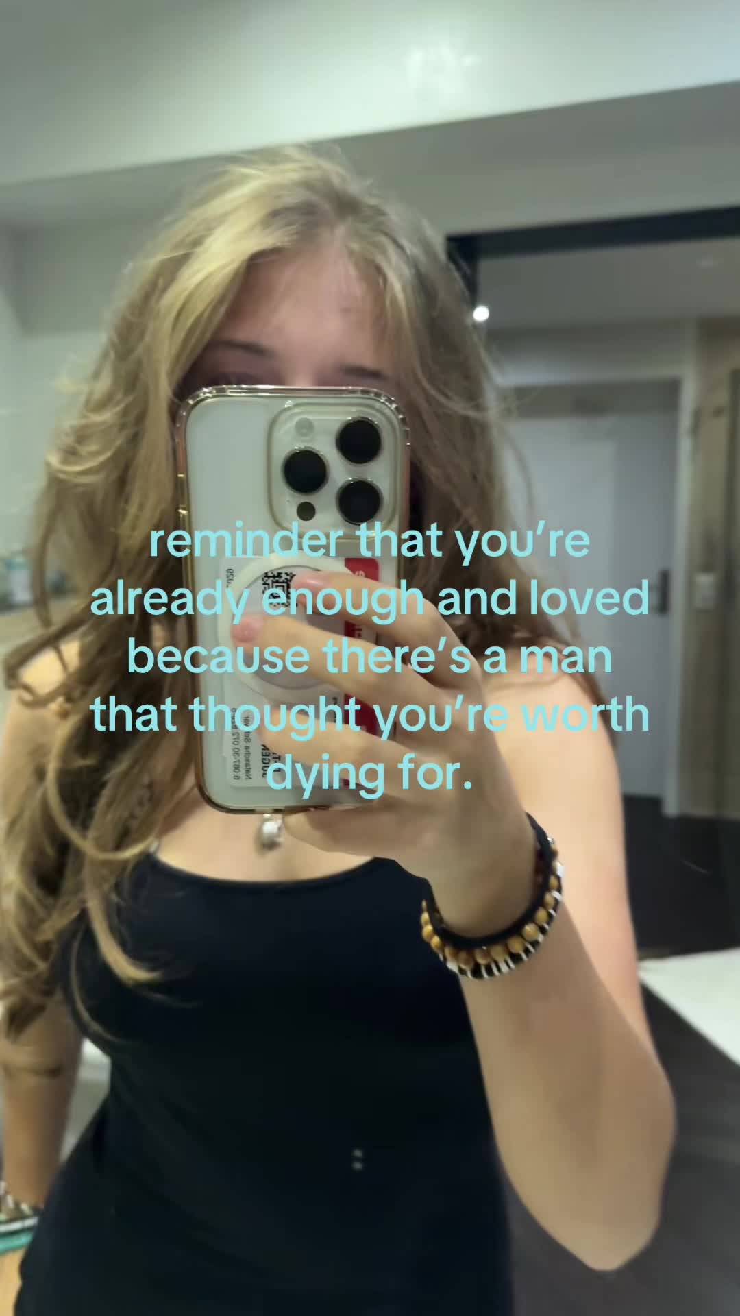 @⃟