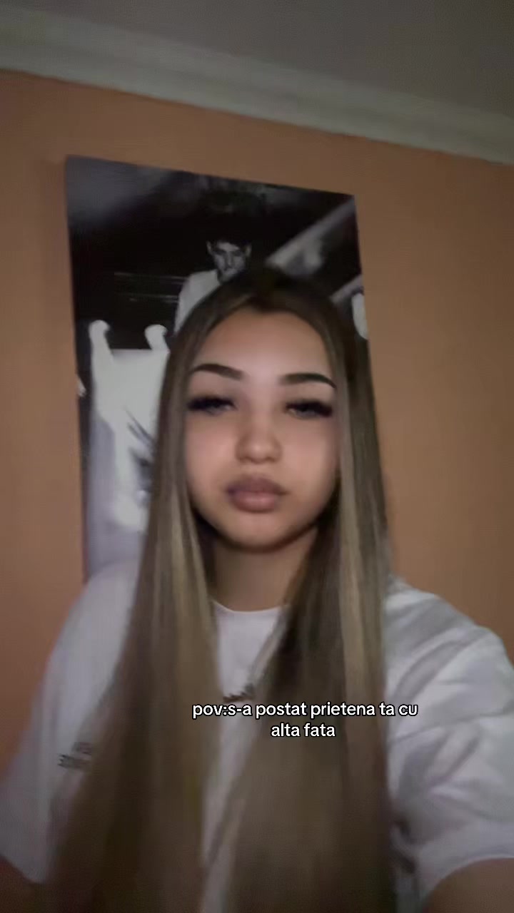 @👱🏼&zwj;♀️